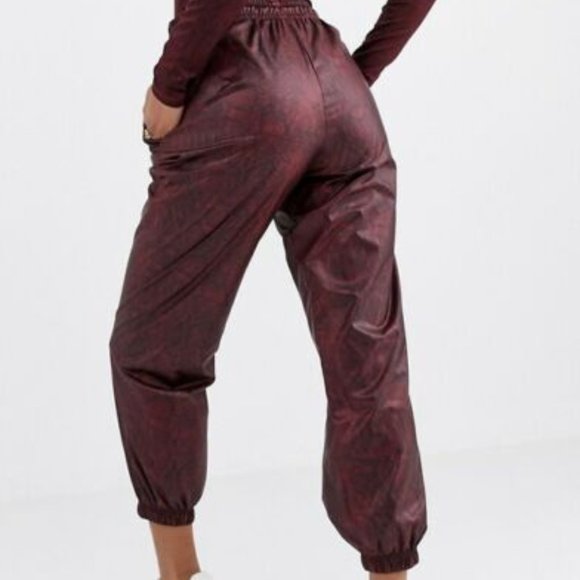 NWT $85 NIKE Women S High Rise Woven Python Snake Print Joggers Pant Sportswear - Picture 9 of 14